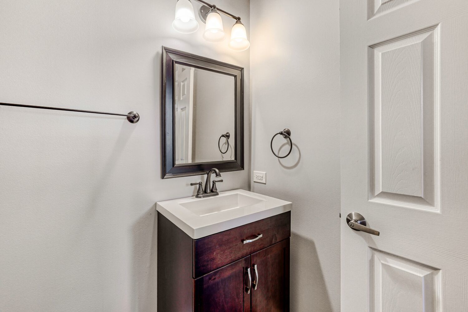 2222 Seaver Lane, Hoffman Estates, IL 60169