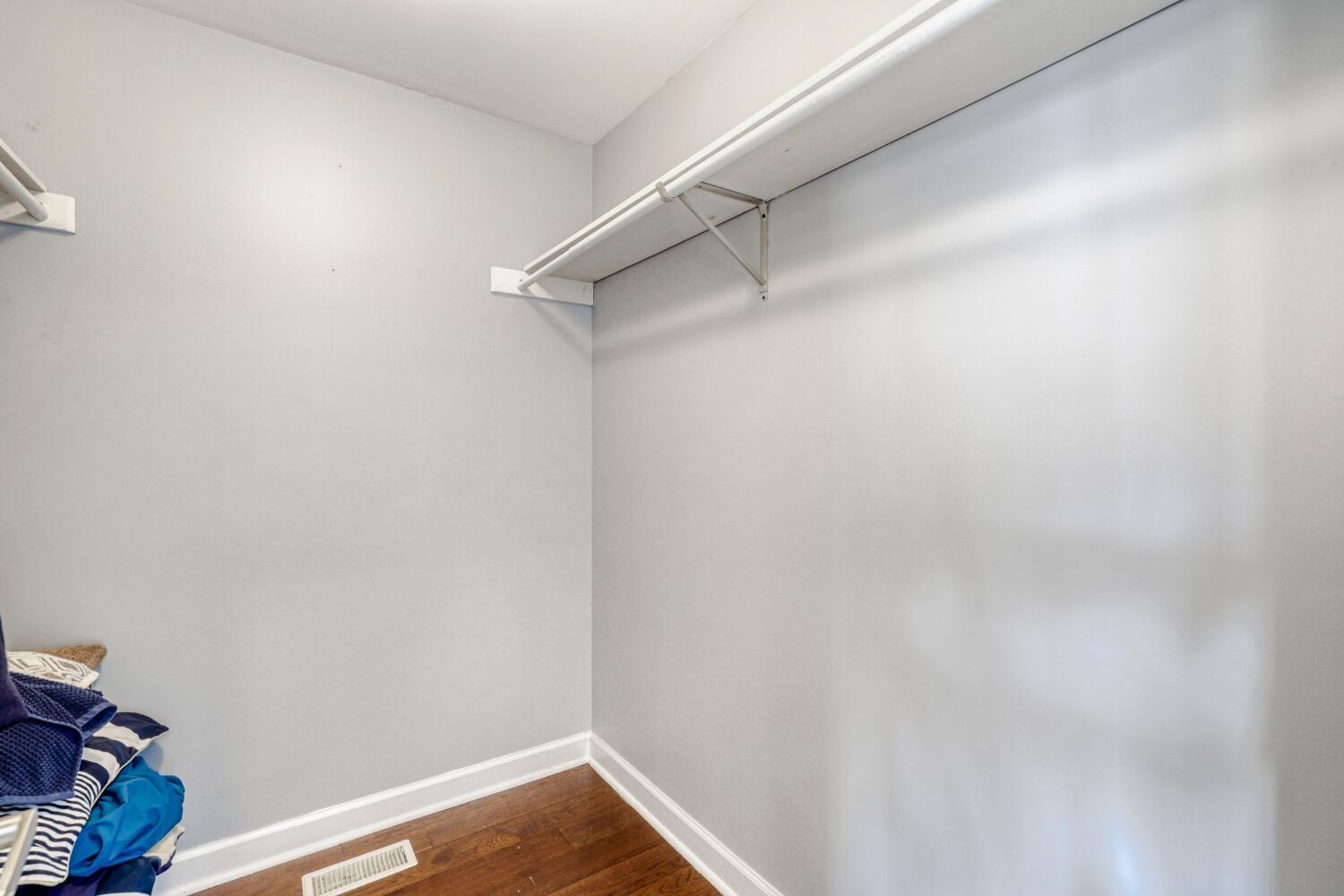 2222 Seaver Lane, Hoffman Estates, IL 60169