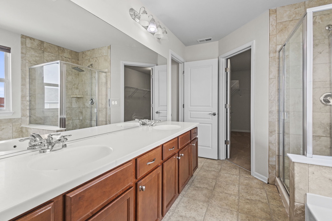 4324 Silver Bell Court, Naperville, IL 60564