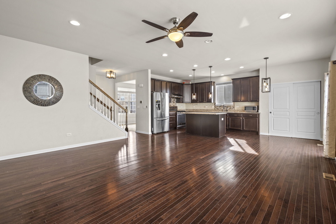 4324 Silver Bell Court, Naperville, IL 60564