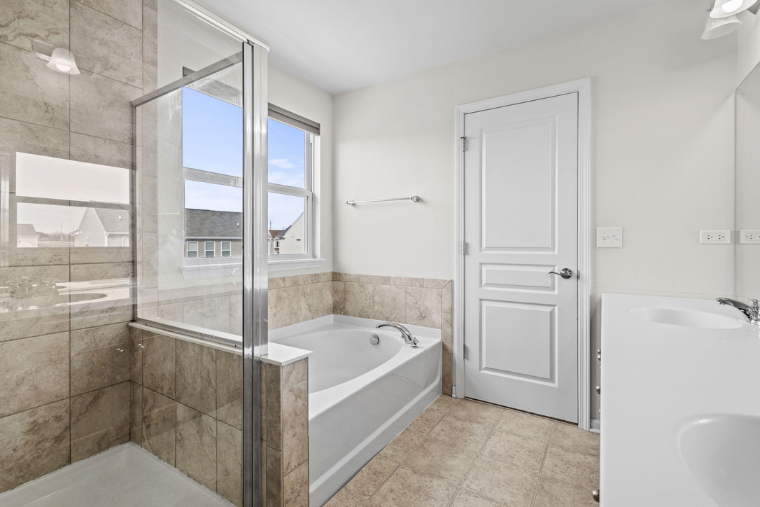 4324 Silver Bell Court, Naperville, IL 60564