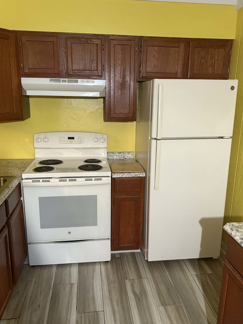 3325 Beacon Street #53, North Chicago, IL 60064