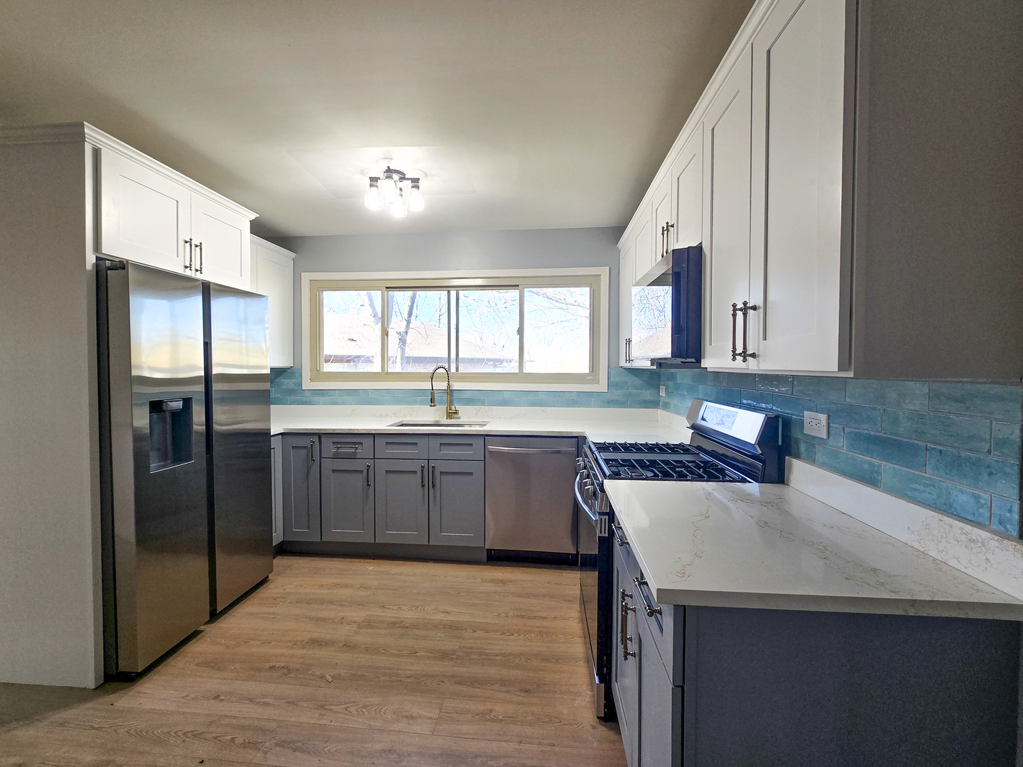 Streamwood, IL 60107