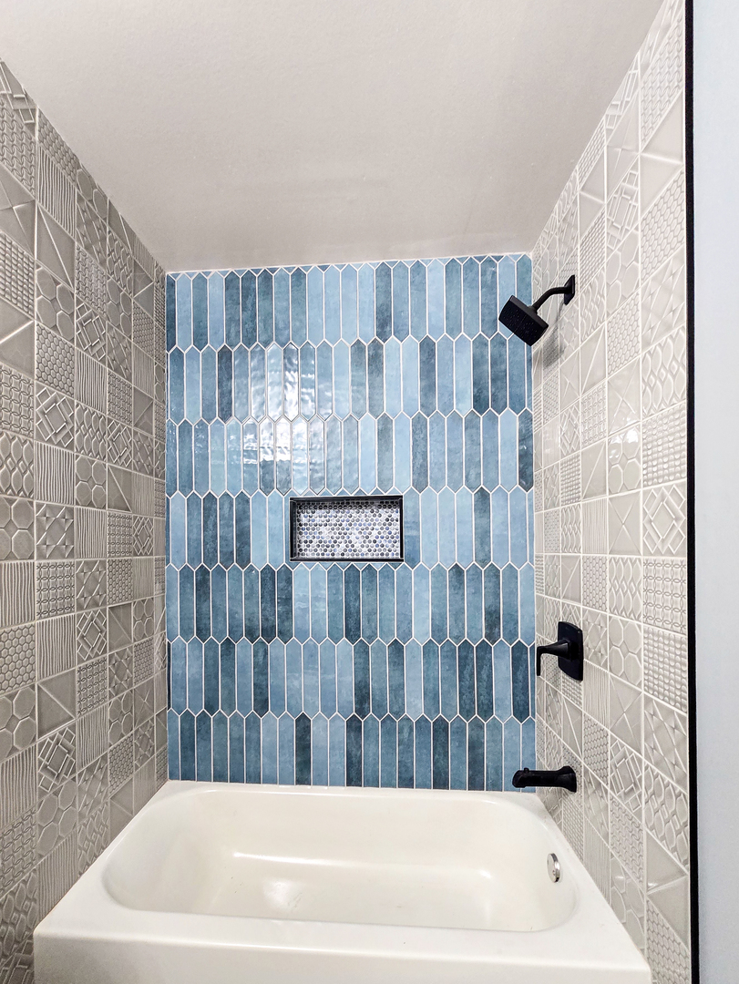 Streamwood, IL 60107