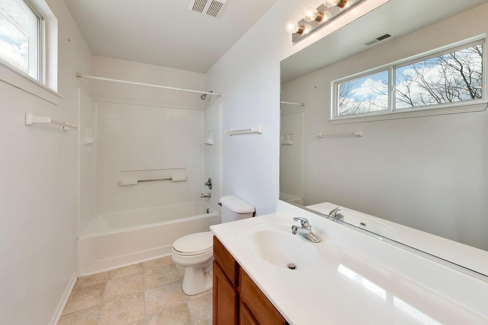 3003 Roxbury Court, Joliet, IL 60435