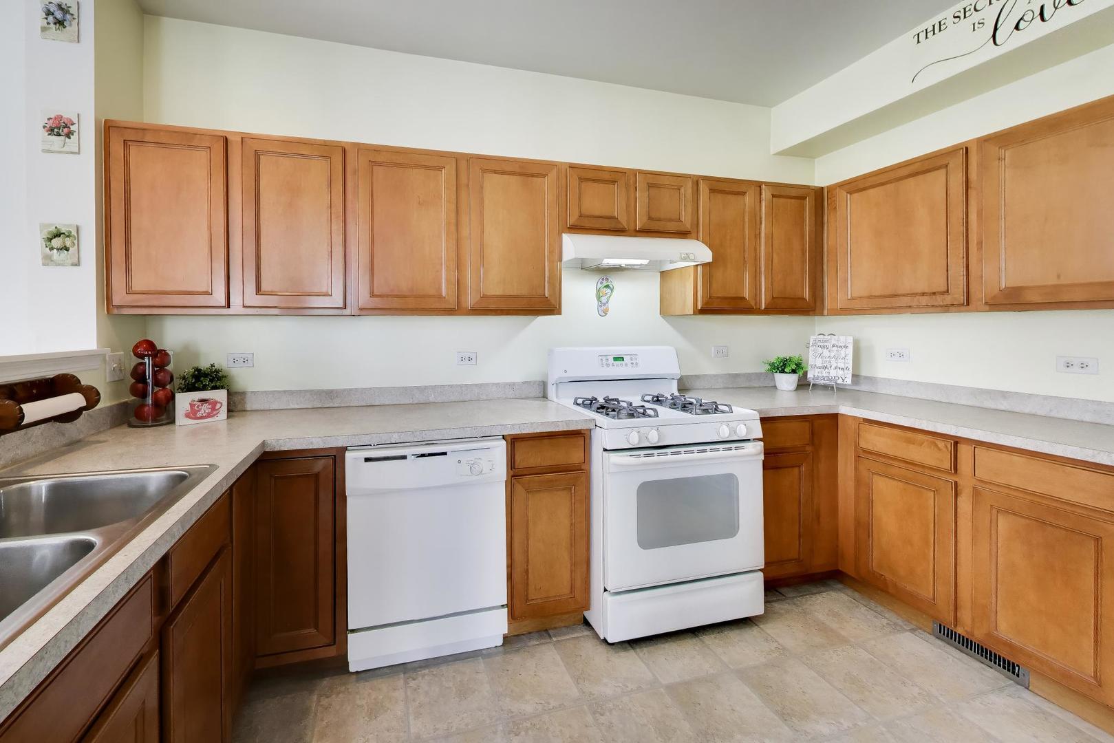 3003 Roxbury Court, Joliet, IL 60435