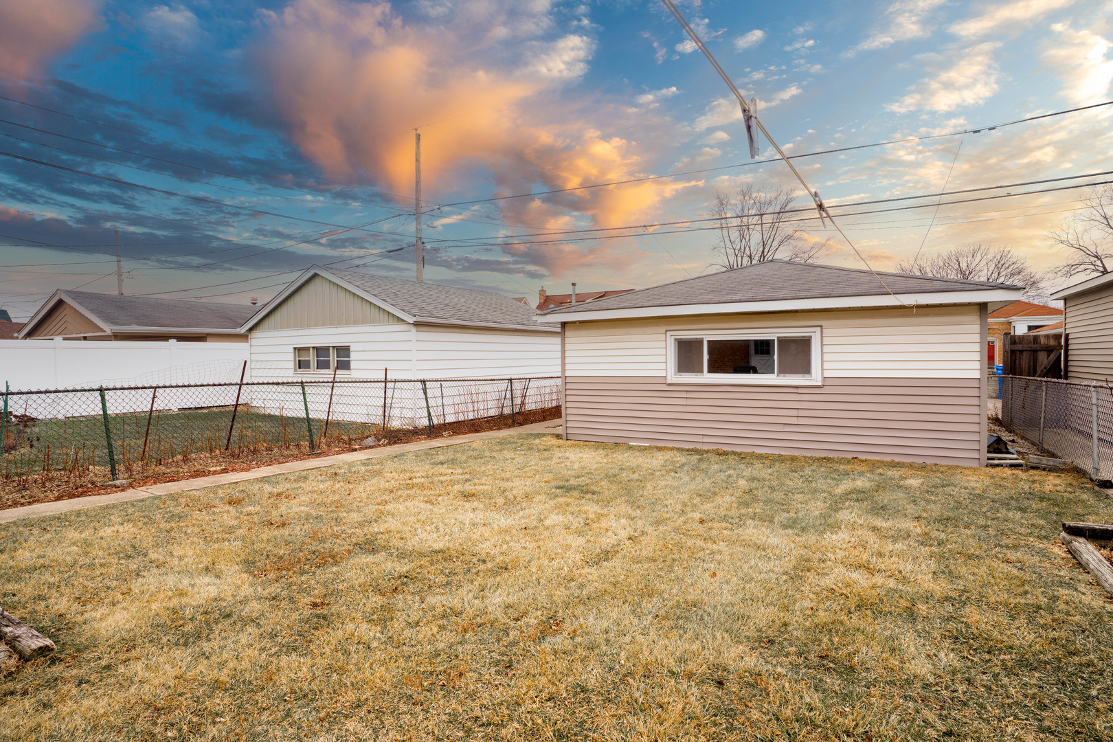 5734 S Melvina Avenue, Chicago, IL 60638