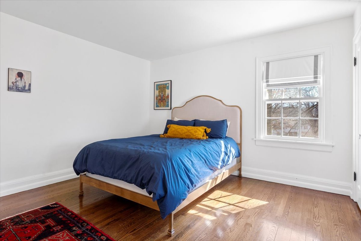 2121 Illini Road, Springfield, IL 62704