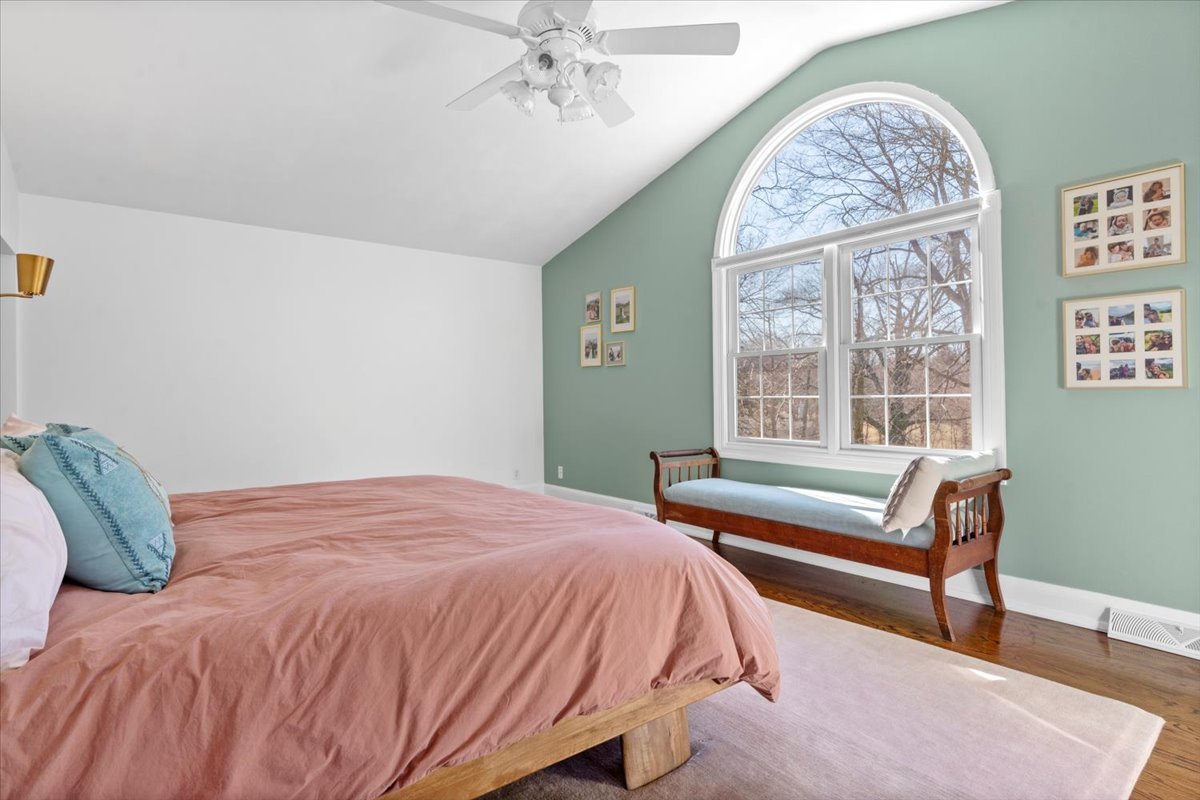 2121 Illini Road, Springfield, IL 62704