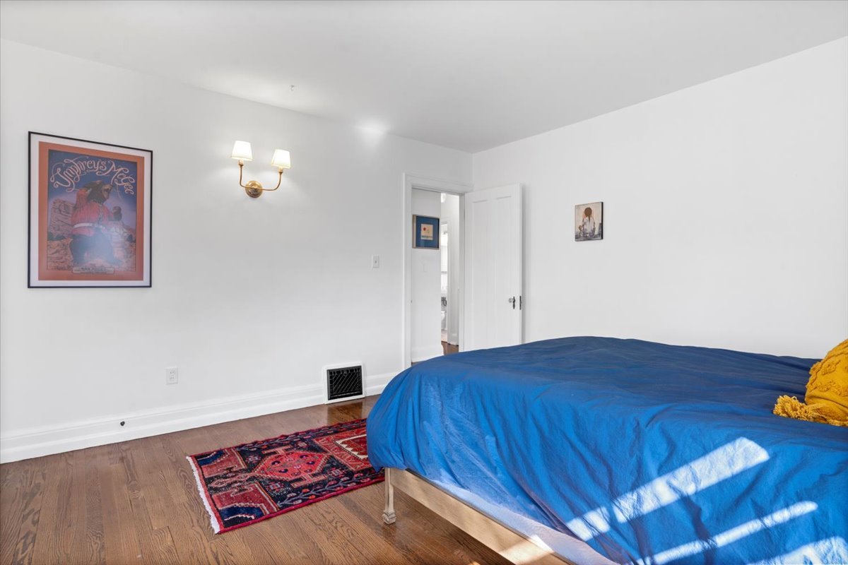 2121 Illini Road, Springfield, IL 62704