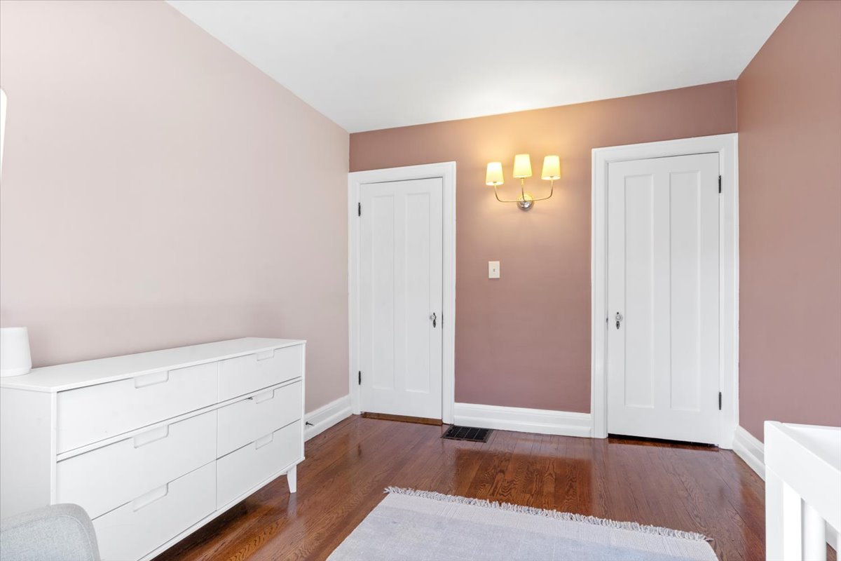 2121 Illini Road, Springfield, IL 62704