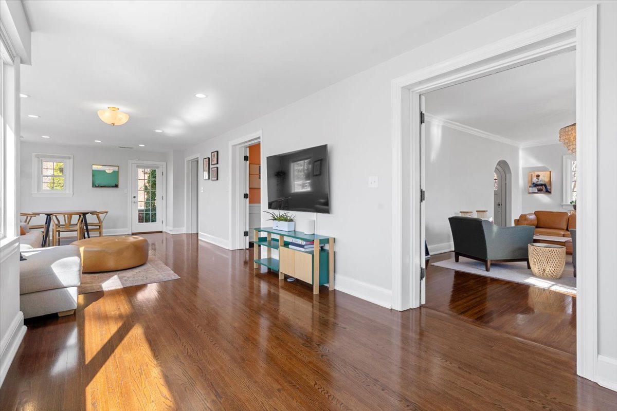 2121 Illini Road, Springfield, IL 62704