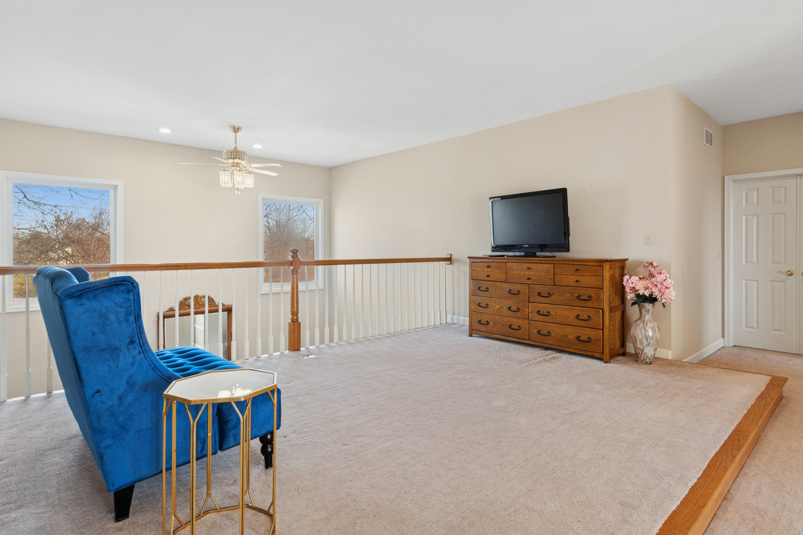 2667 Charter Oak Drive, Aurora, IL 60502