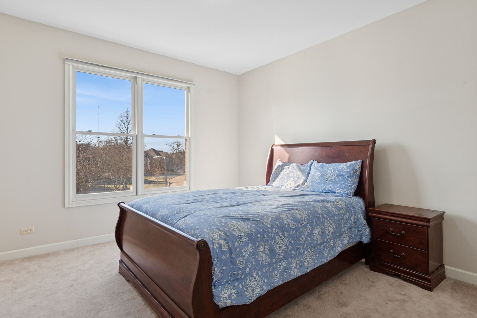 2667 Charter Oak Drive, Aurora, IL 60502