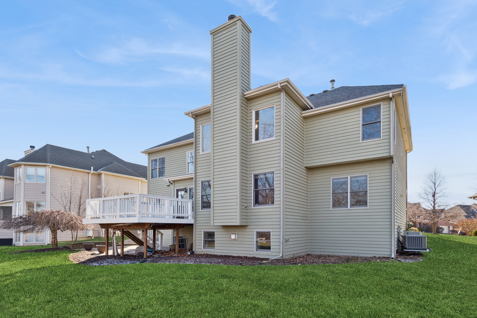 2667 Charter Oak Drive, Aurora, IL 60502