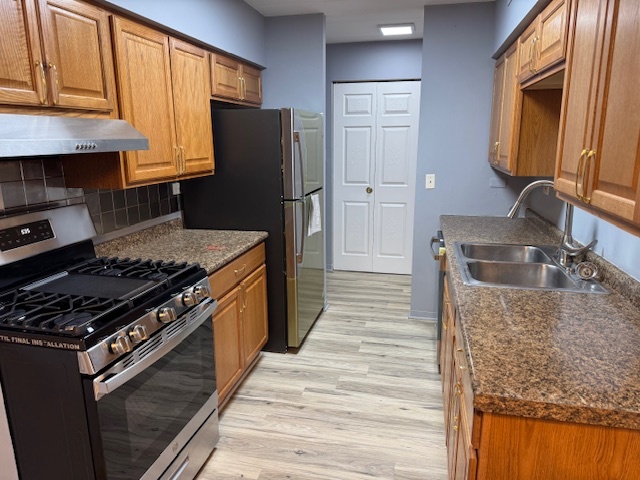 220 S Roselle Road #224, Schaumburg, IL 60193