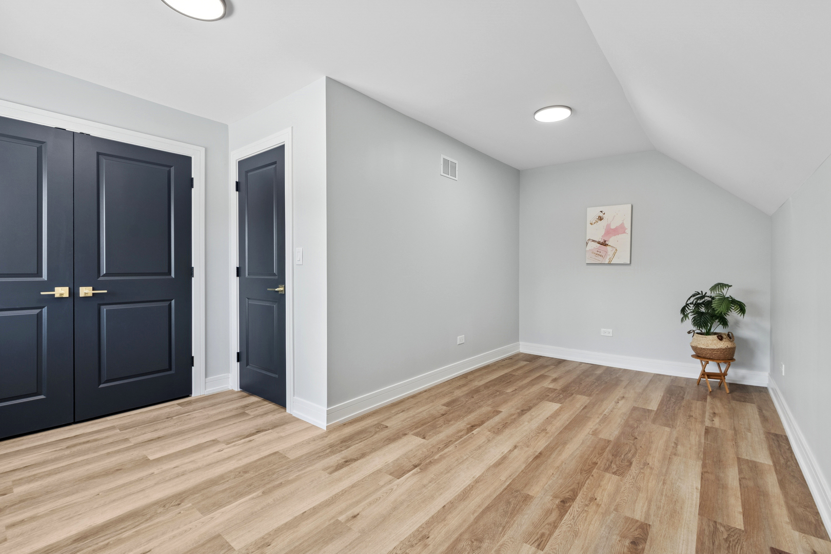 5168 S Wabash Avenue, Chicago, IL 60615