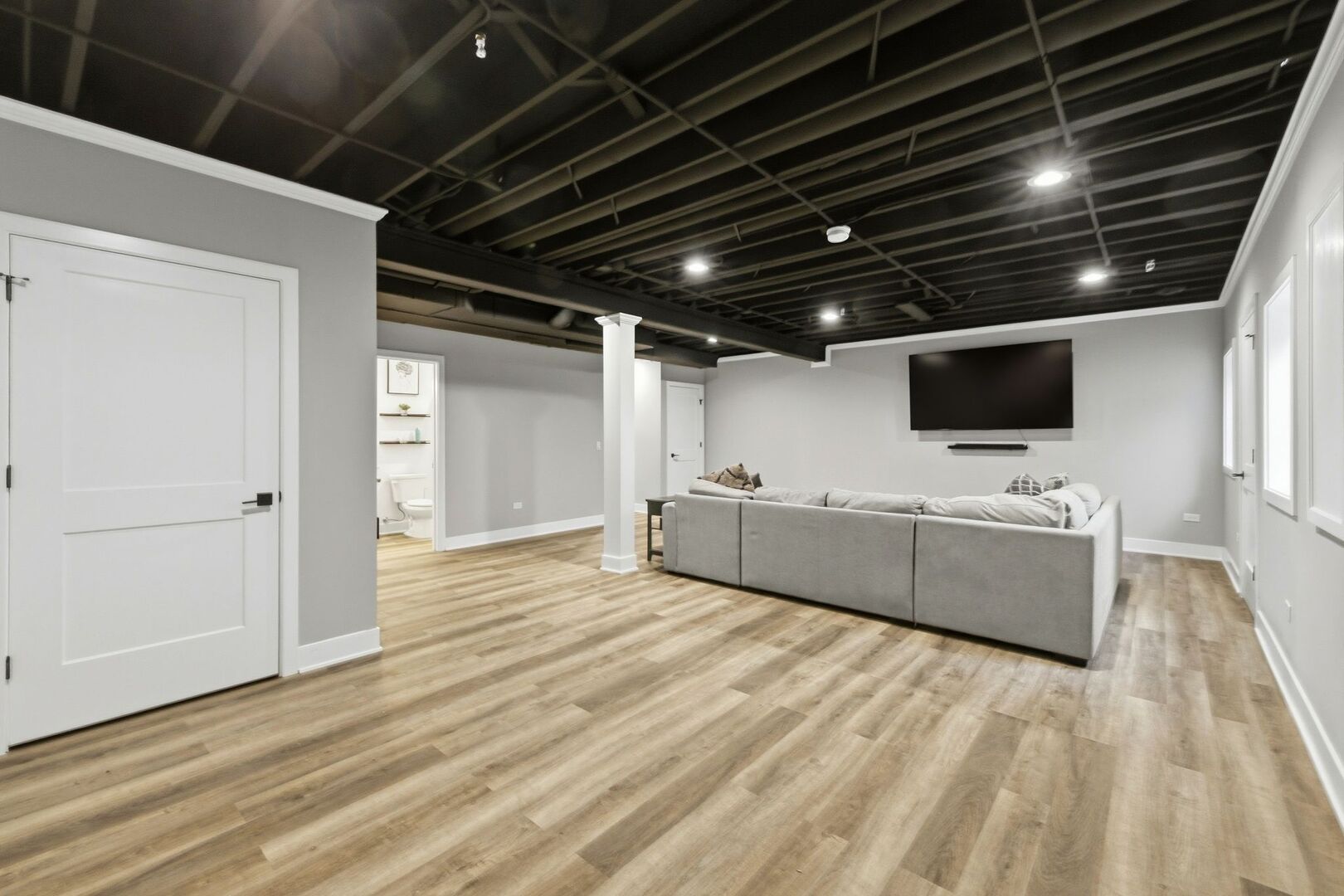 18145 94th Avenue, Tinley Park, IL 60487