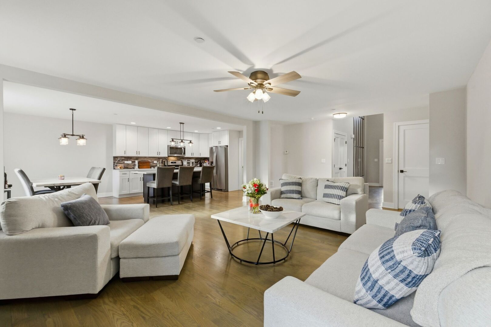 18145 94th Avenue, Tinley Park, IL 60487