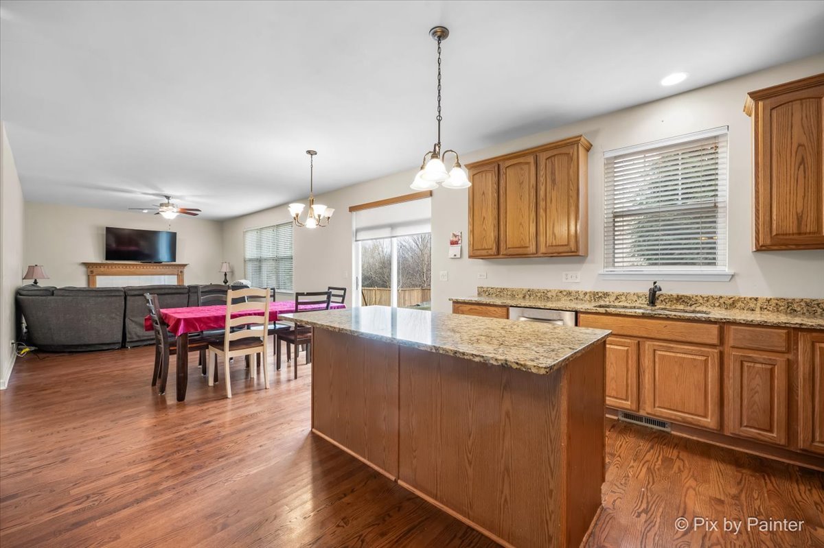 2310 Trailside Lane, Wauconda, IL 60084