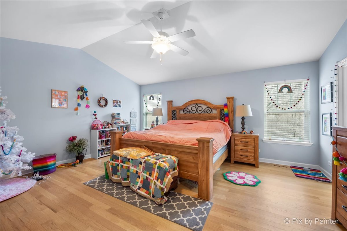 2310 Trailside Lane, Wauconda, IL 60084