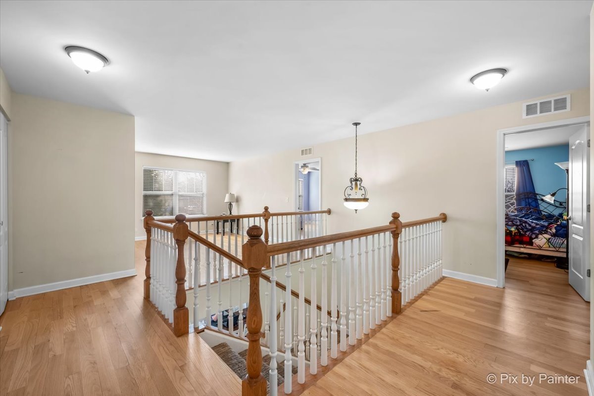 2310 Trailside Lane, Wauconda, IL 60084