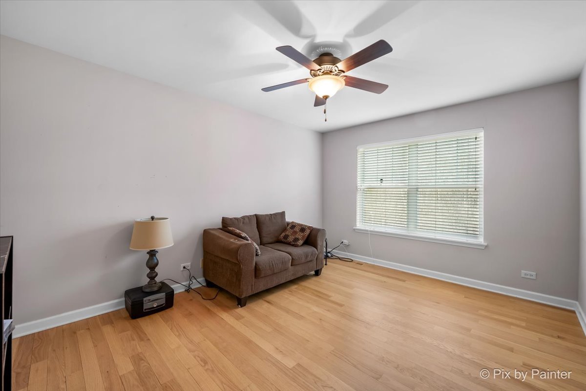 2310 Trailside Lane, Wauconda, IL 60084