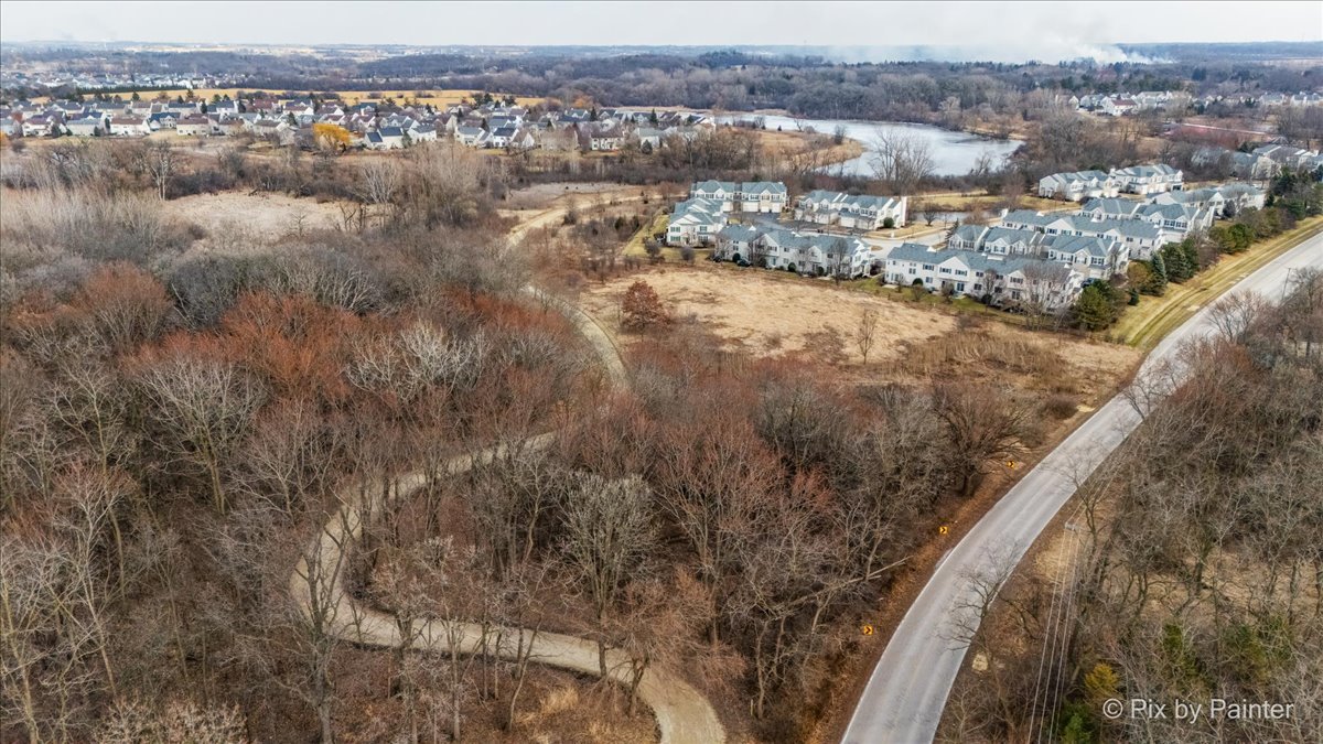 2310 Trailside Lane, Wauconda, IL 60084