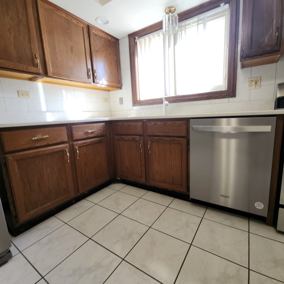 11550 Kolin Avenue, Alsip, IL 60803