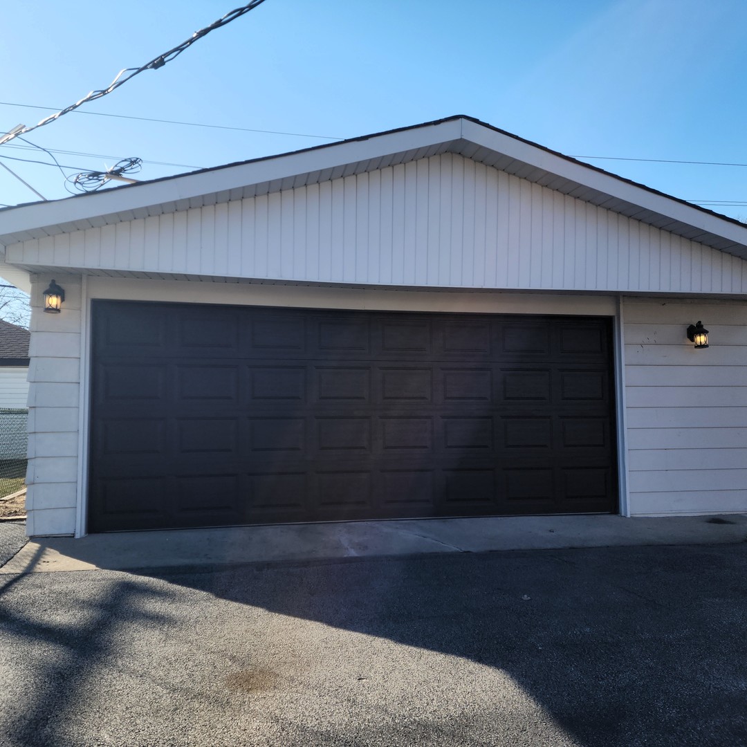 11550 Kolin Avenue, Alsip, IL 60803