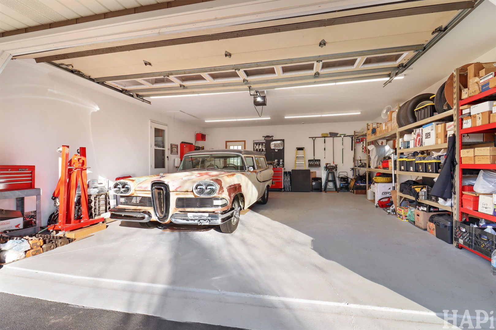 38689 N Boulevard View Avenue, Wadsworth, IL 60083