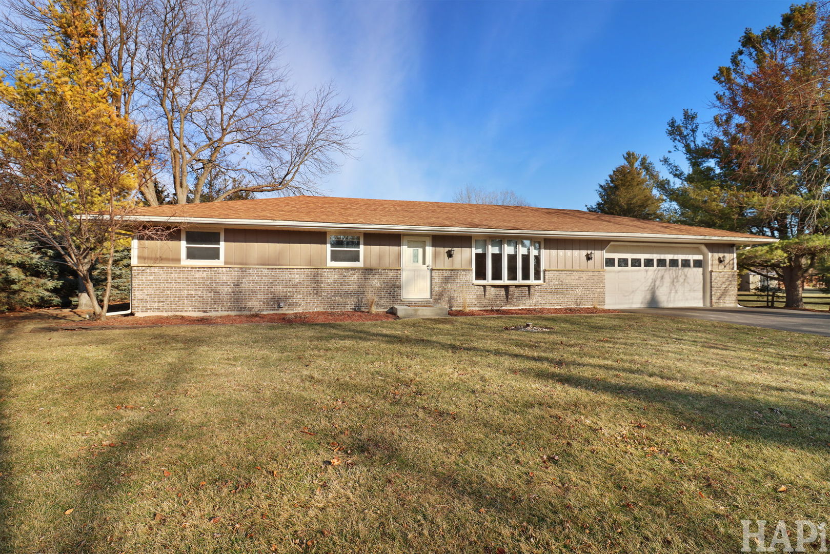 38689 N Boulevard View Avenue, Wadsworth, IL 60083