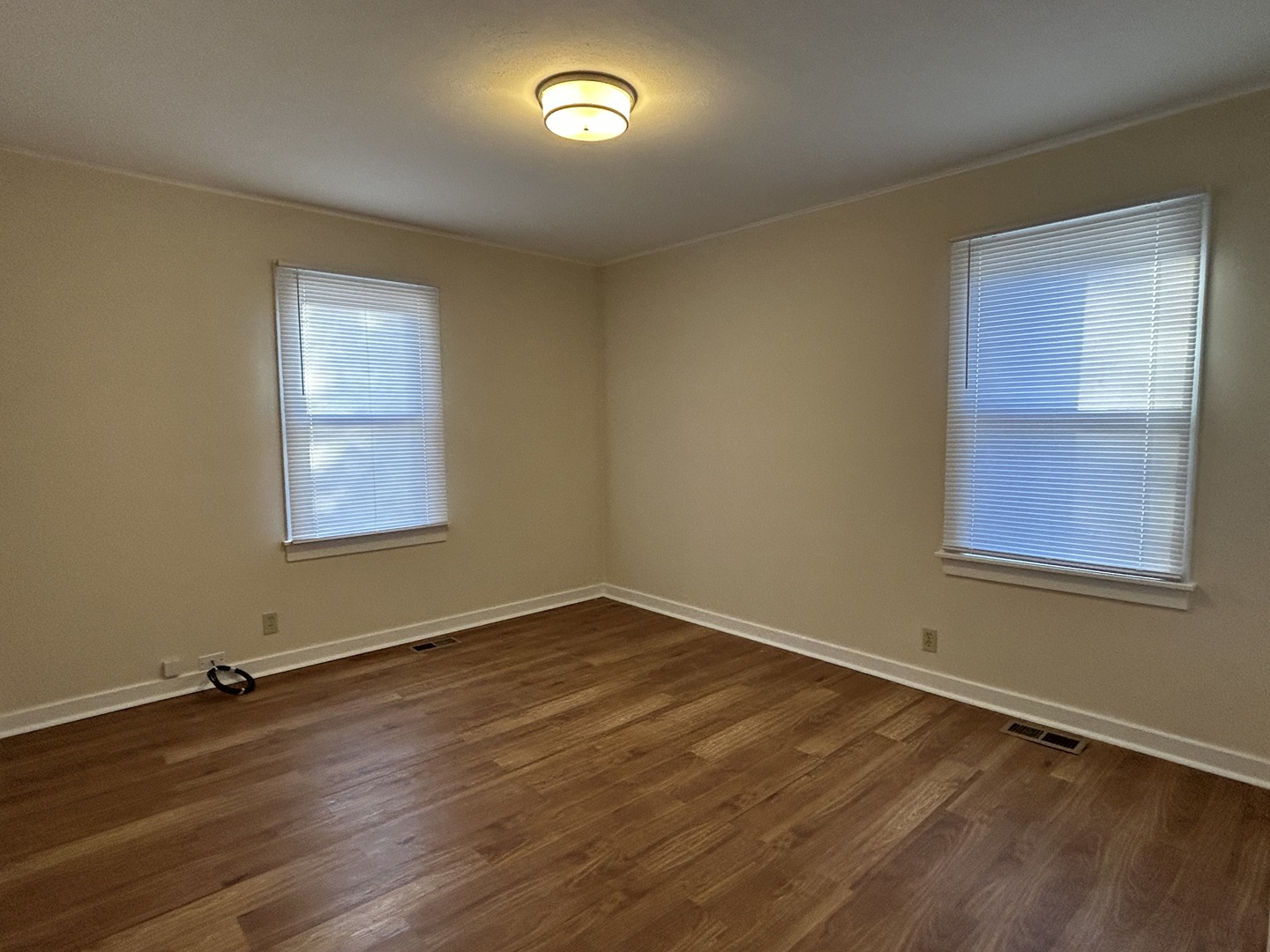 378 COUNCIL Trail, Lake In The Hills, IL 60156