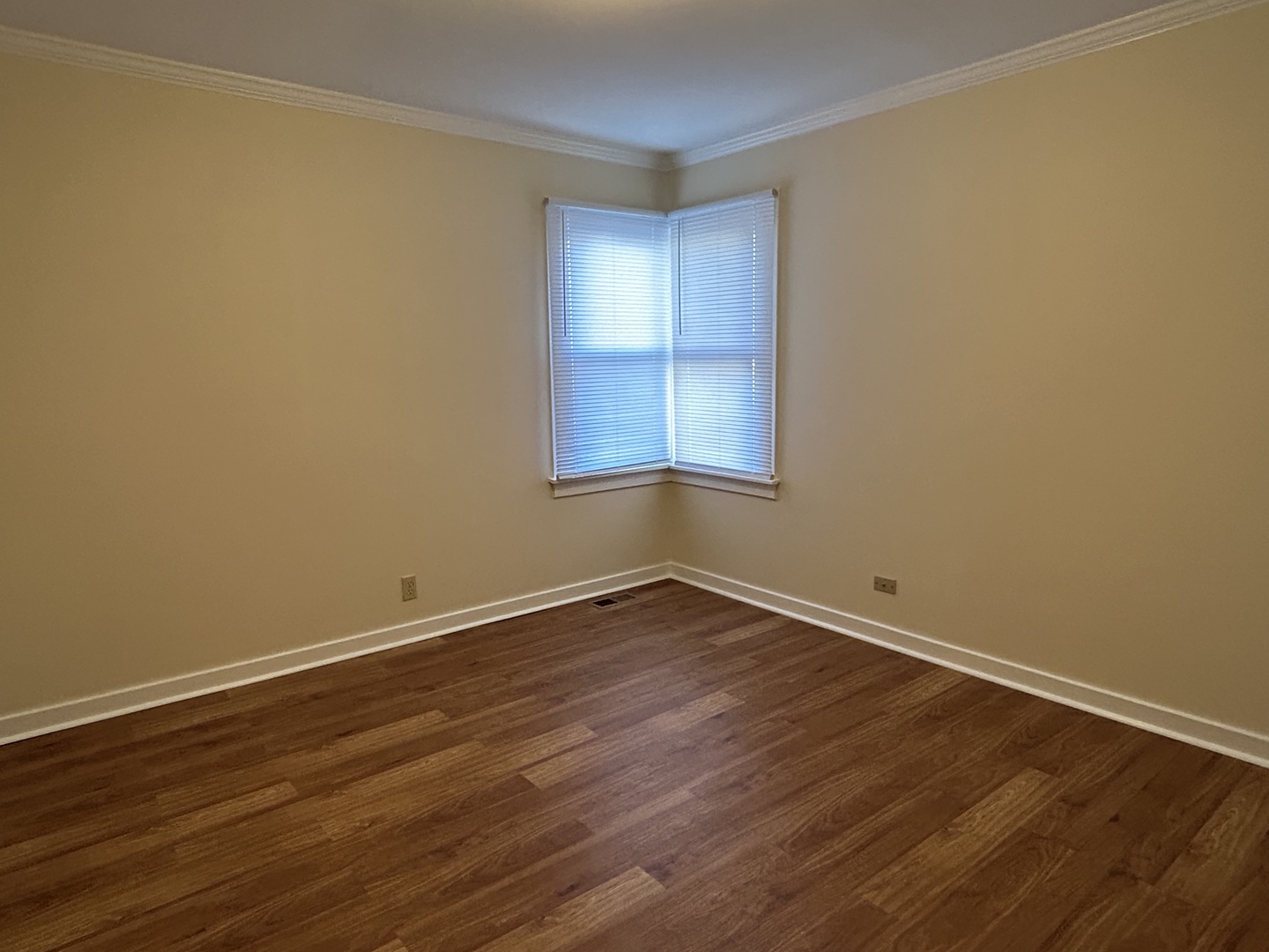 378 COUNCIL Trail, Lake In The Hills, IL 60156