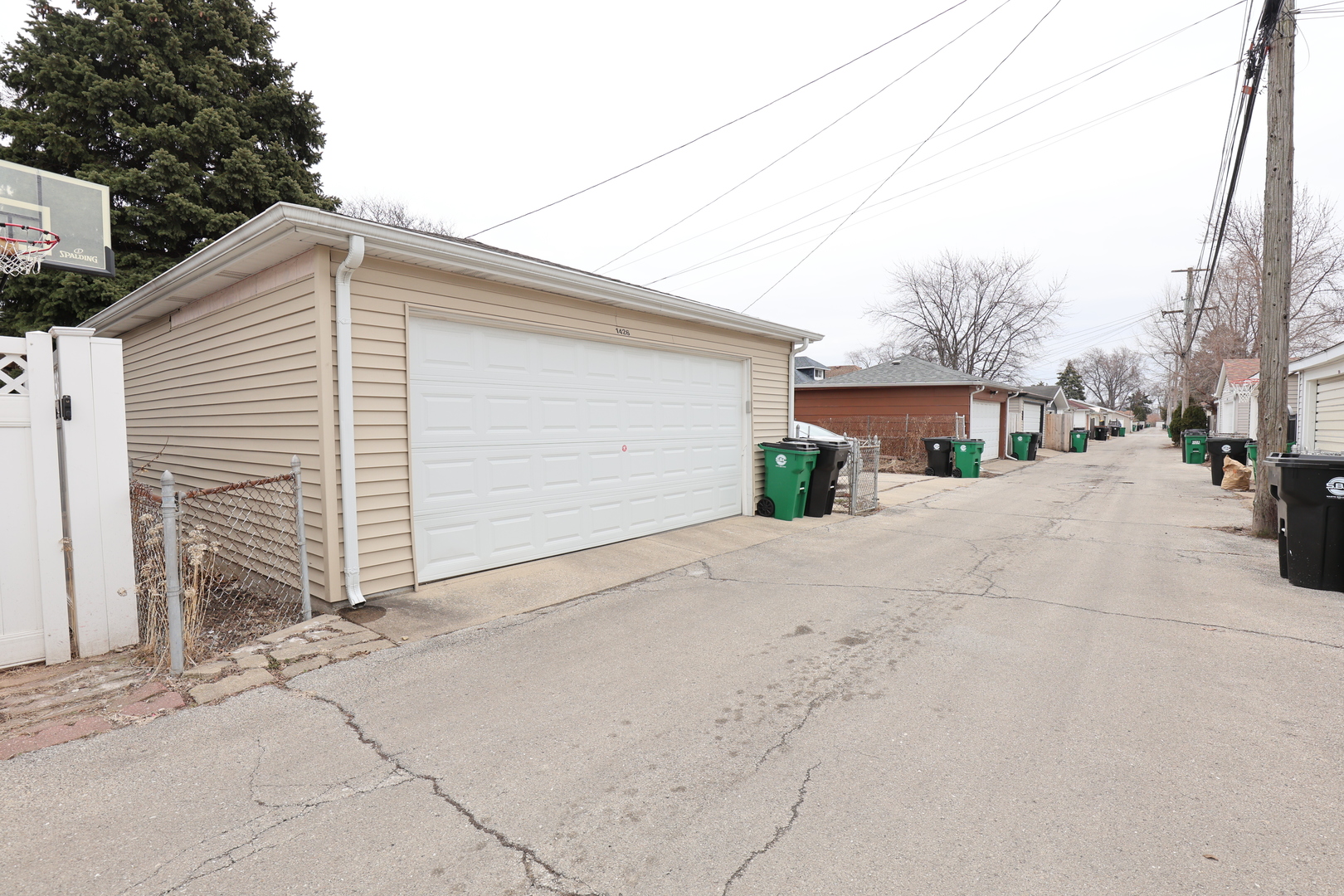 1426 Gunderson Avenue, Berwyn, IL 60402