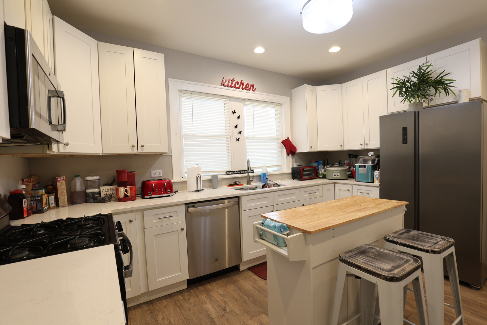 1426 Gunderson Avenue, Berwyn, IL 60402