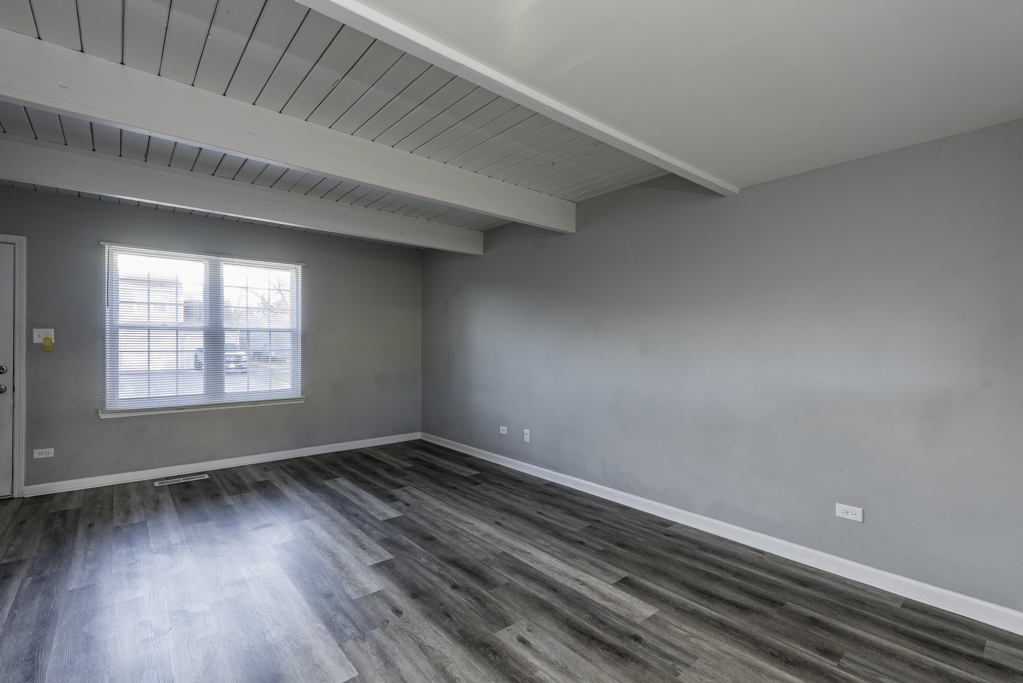 2053 Westview Lane, Round Lake Beach, IL 60073