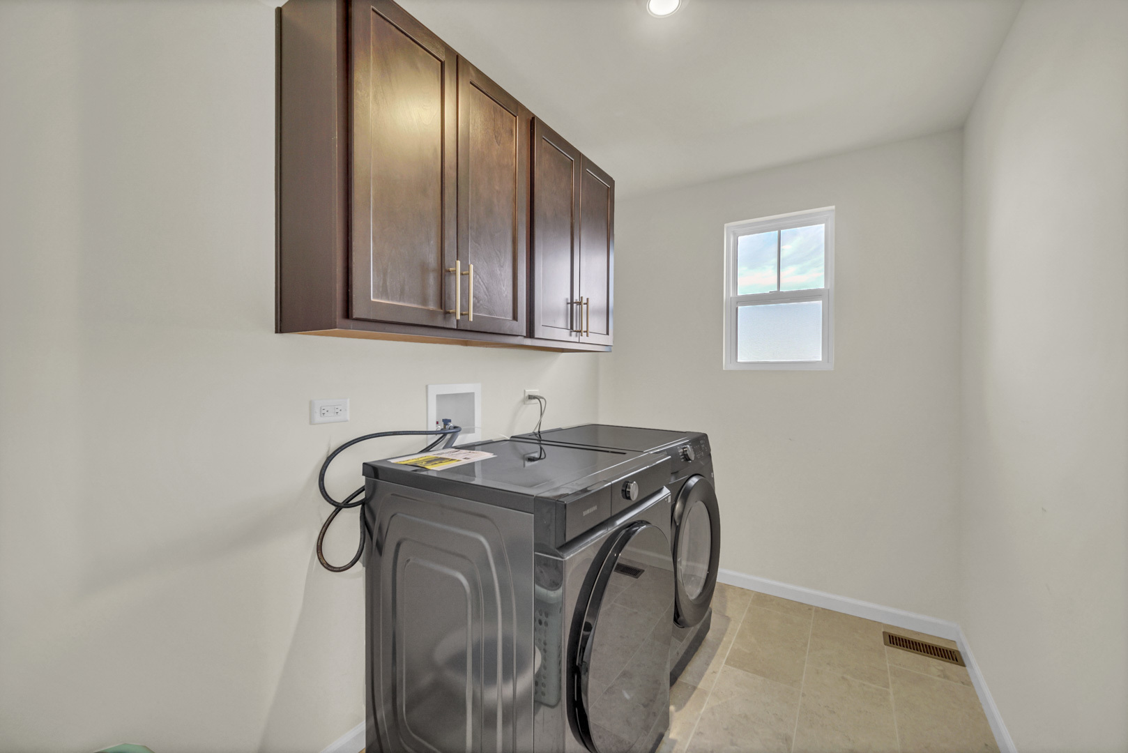 1007 Kessler Drive, Mundelein, IL 60060