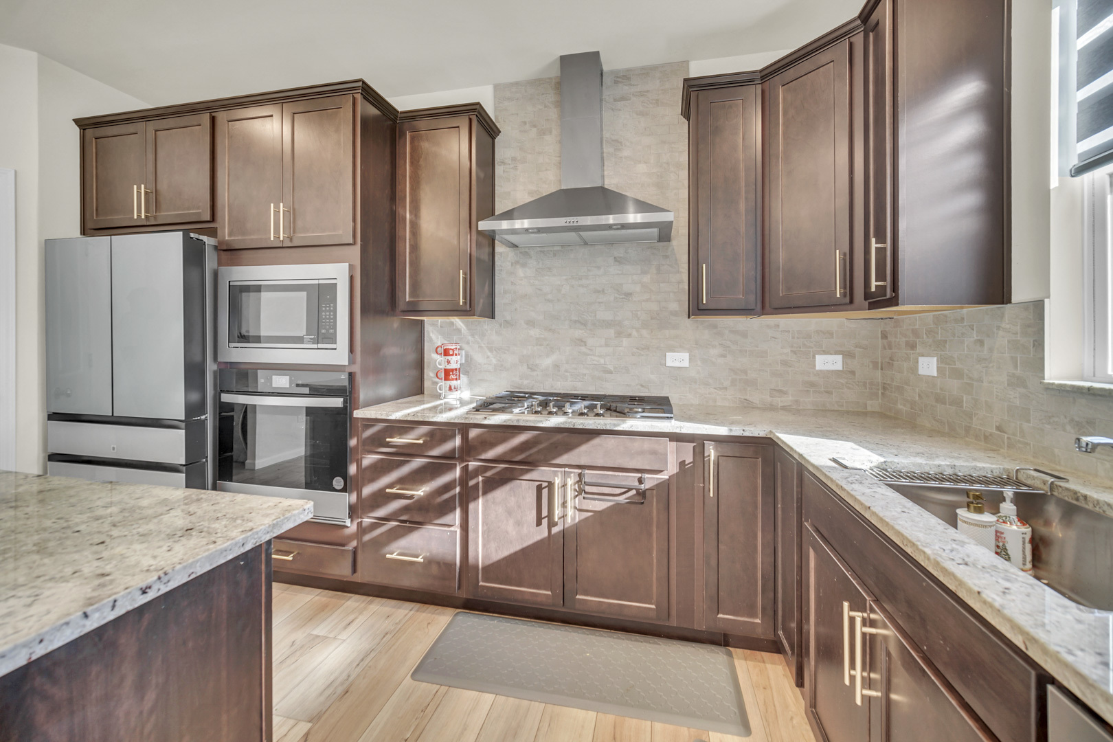 1007 Kessler Drive, Mundelein, IL 60060