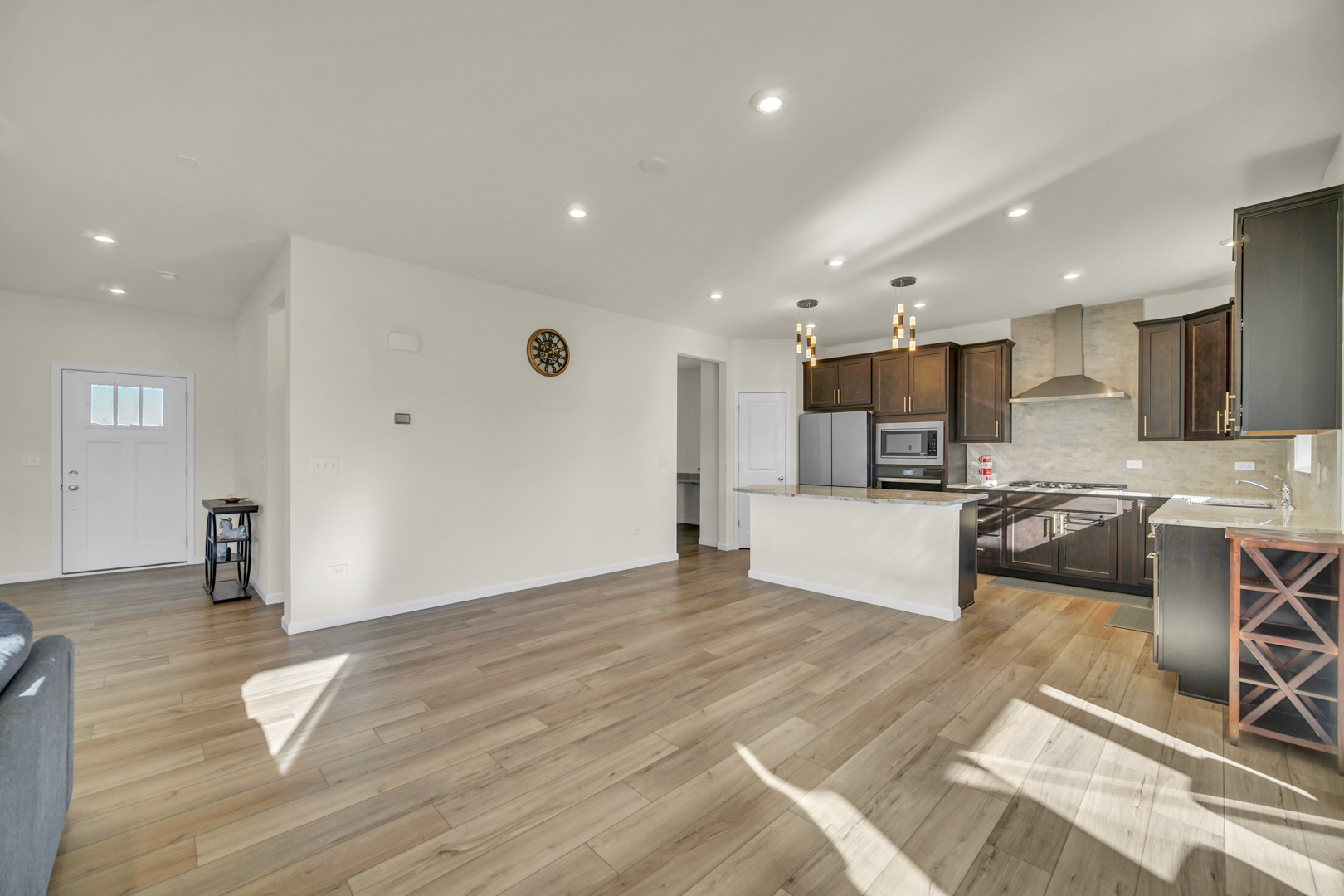 1007 Kessler Drive, Mundelein, IL 60060