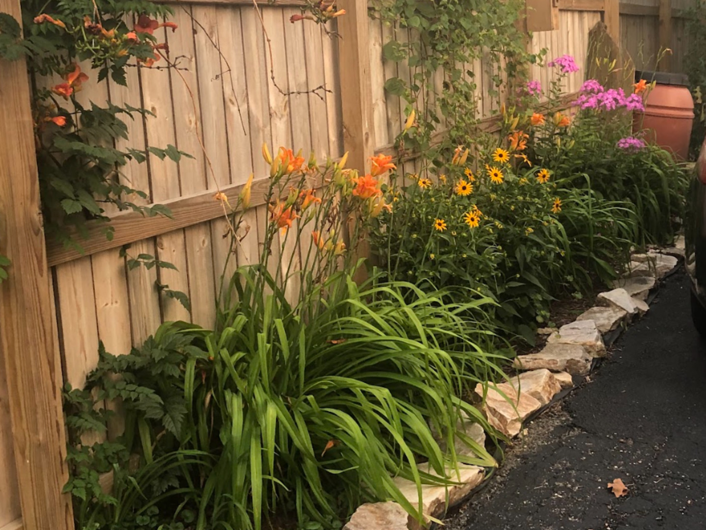 2713 Forest Glen Parkway, Woodridge, IL 60517