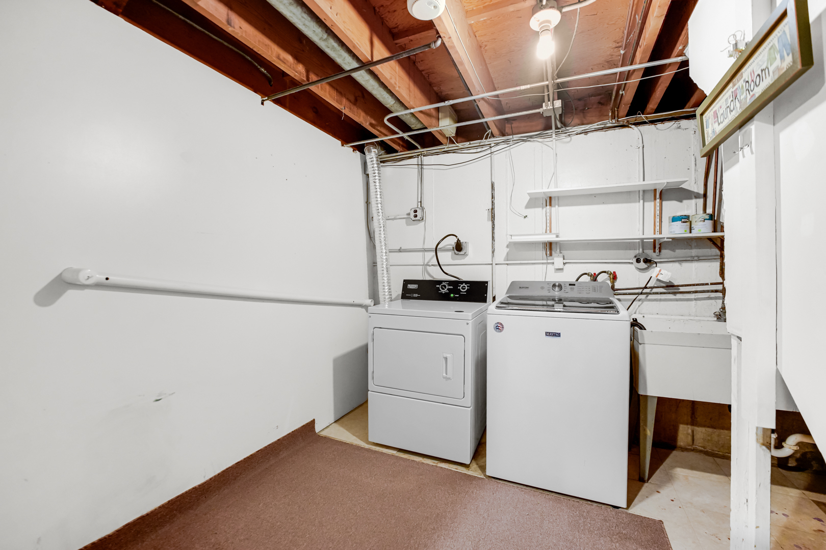 2713 Forest Glen Parkway, Woodridge, IL 60517