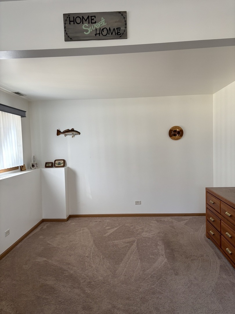 2929 Woodside Drive, Joliet, IL 60431