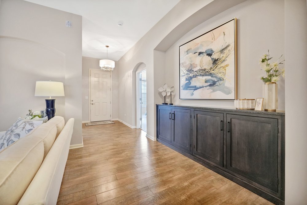 2616 BARRINGTON Circle, Naperville, IL 60564