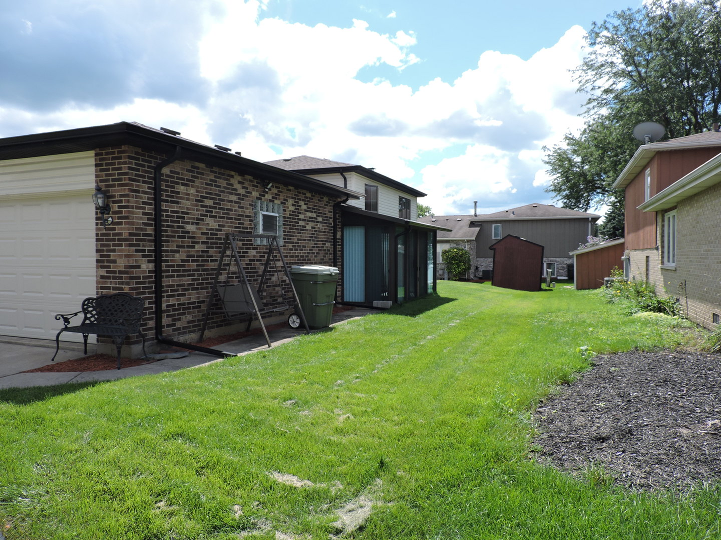 6931 Coachwood Trail, Tinley Park, IL 60477