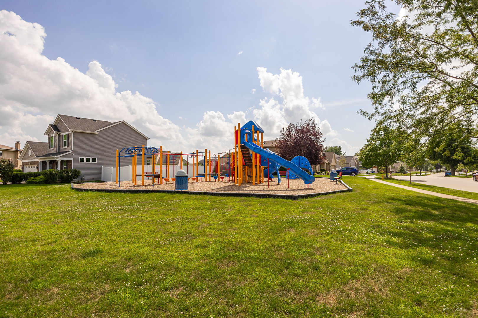 805 Edgewater Drive, Minooka, IL 60447