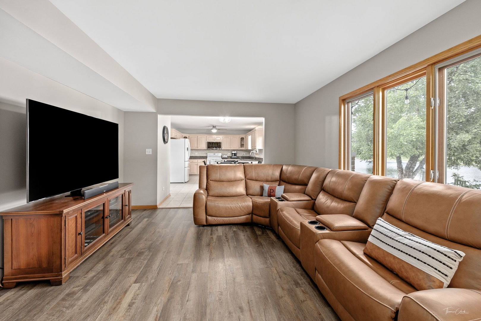 805 Edgewater Drive, Minooka, IL 60447