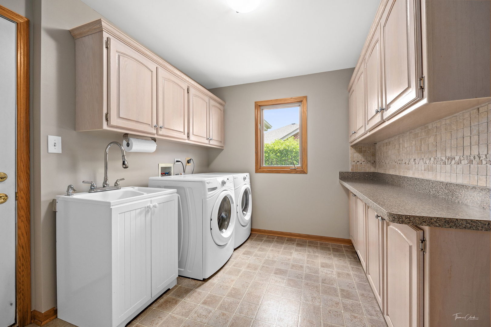 805 Edgewater Drive, Minooka, IL 60447