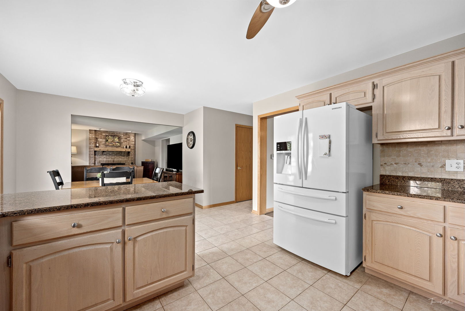 805 Edgewater Drive, Minooka, IL 60447