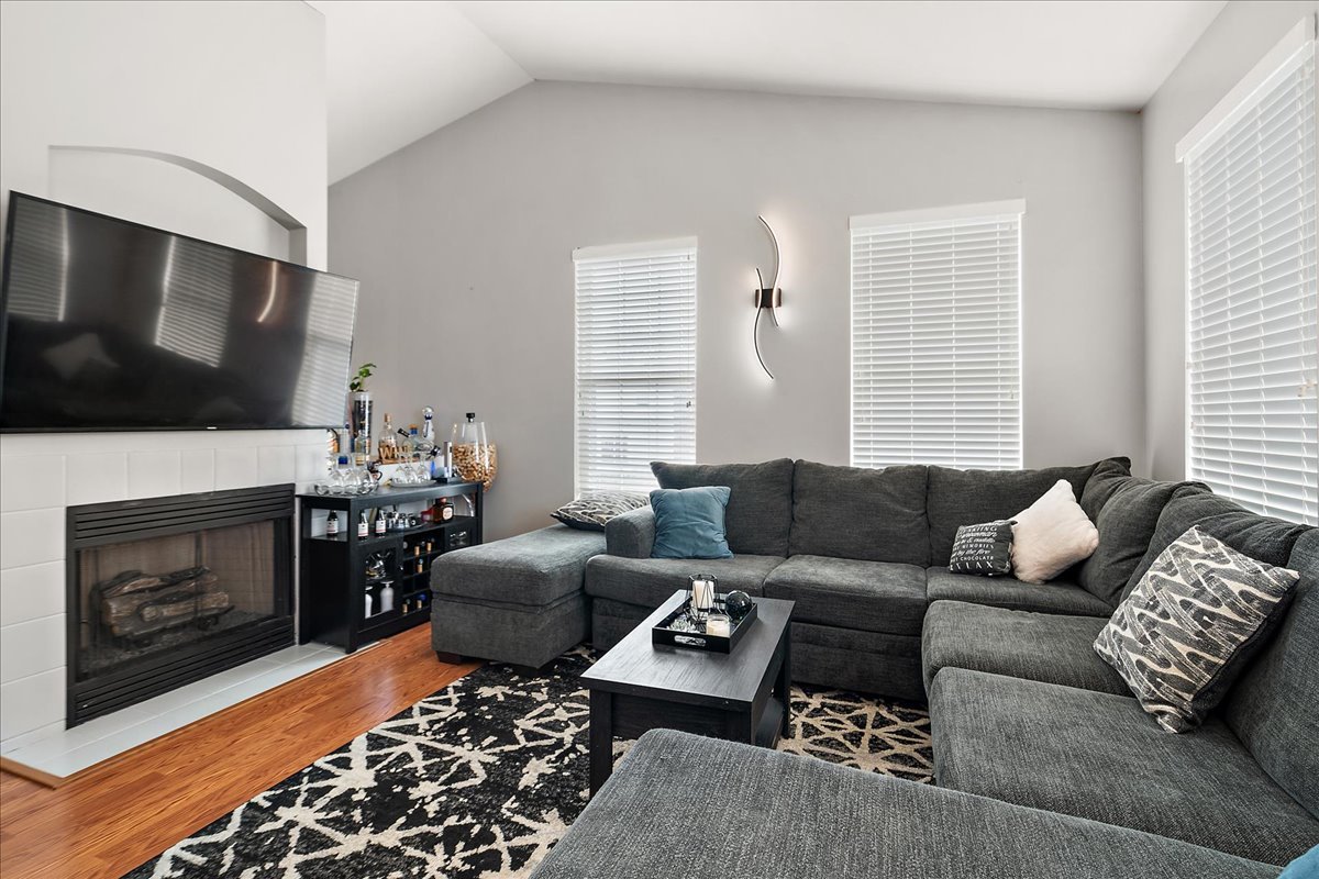 2941 Woodside Drive #0, Joliet, IL 60431